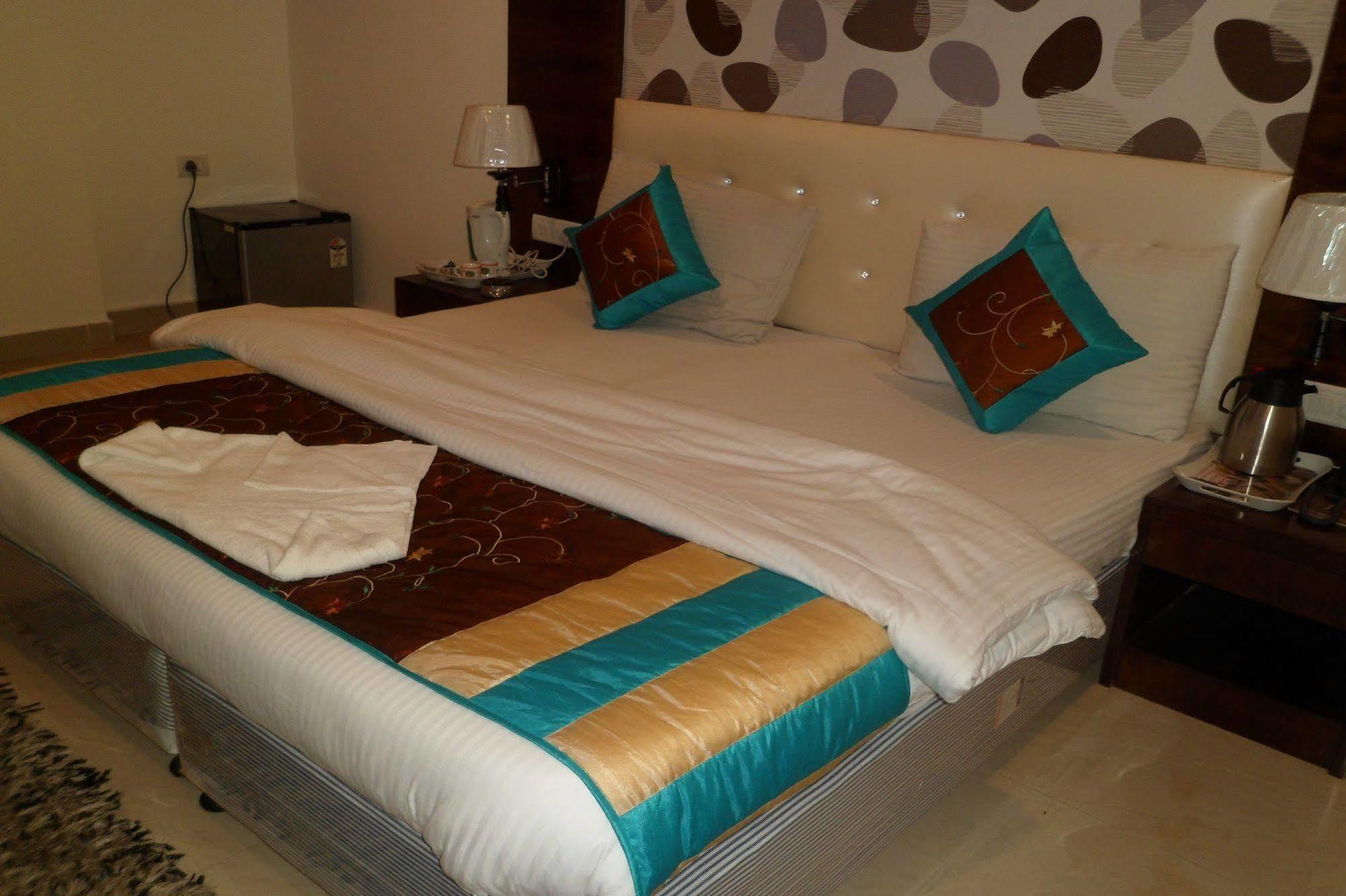 Arjun Hotel New Delhi
