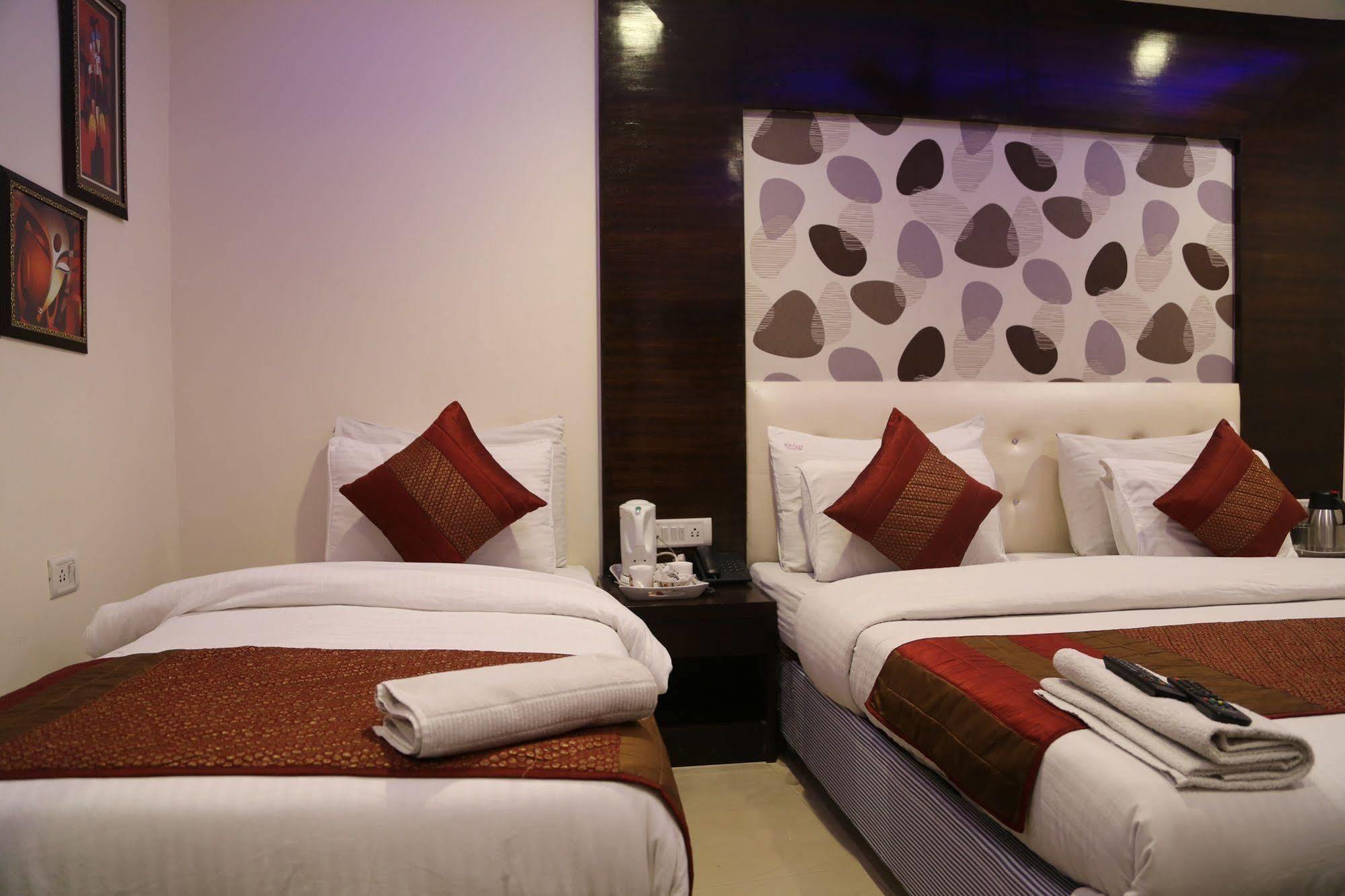 Arjun Hotel 3*